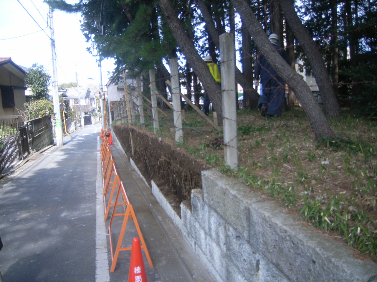 区内寺院の擁壁倒壊現場